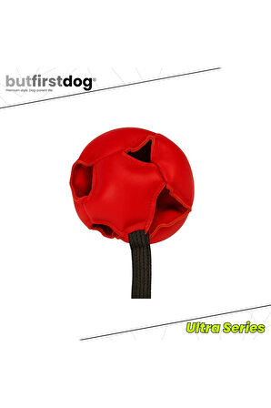 Gerçek Deri Köpek Çekiştirme Topu 12cm Kırmızı – Dayanıklı Antrenman ve Köpek Oyuncağı Uzun Kayışlı Premium Model