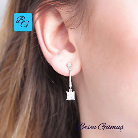 Dikdörtgen Baget Taş Sallantılı Küpe