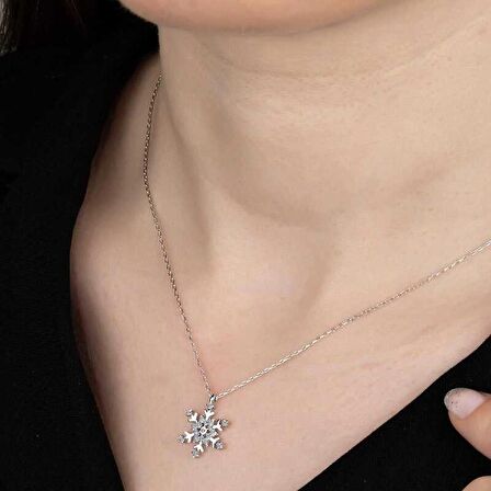 Silverlina Swarovski Taşlı Gümüş Kartanesi Bayan Kolye