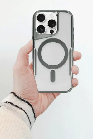 Newface Apple iPhone 14 Pro Kılıf Boyi Magsafe Silikon Kapak - Siyah