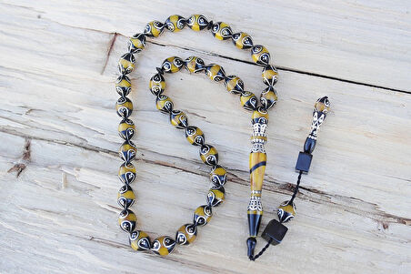 Oltu Taşı ve Galalith Beyzi Kesim Damla İşlemeli Tespih