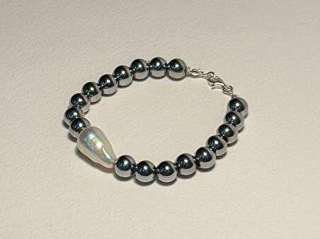 KÜLLER VE İNCİ BİLEKLİK