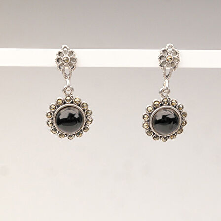 Papatya Model Oltu Taşlı Küpe