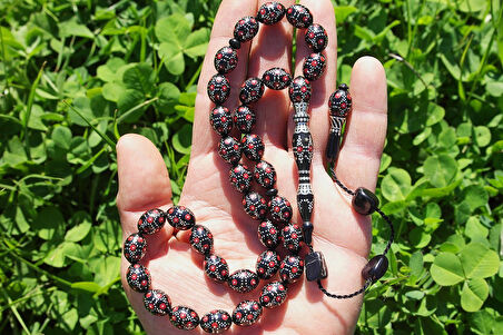 Kırmızı Mine Piramit Yol İşlemeli Oltu Sıkması Tespih