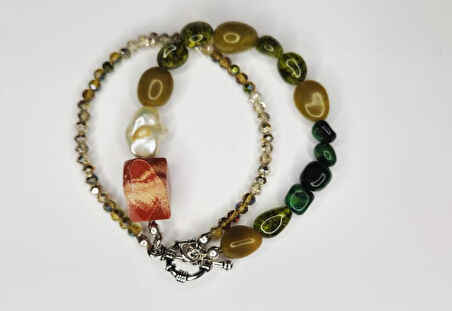 Kelimelerden Öte Kadın Bileklik