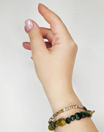 Kelimelerden Öte Kadın Bileklik