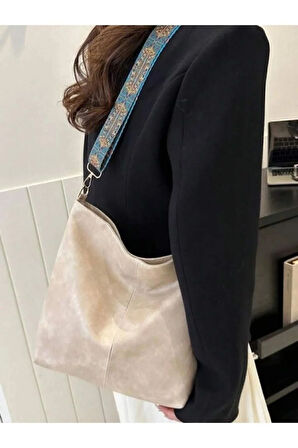 Krem Kadın Lüks Omuz Çantası Desenli Askılı Fermuarlı Kaliteli Işçilik Ve Yumuşak Suni Deri