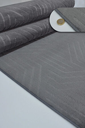 Kaymaz Tabanlı Kesme Kabartmalı Salon Koridor Mutfak Halısı5025A Antrasit