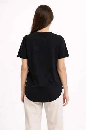 Basic T-Shirt Kısa Kol Bisiklet Yaka Oval Kesim Tişört - Siyah