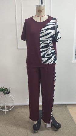 Kadın Bisiklet Yaka Kısa Kol Leopar Desen Bluz Ve Pantolon Ikili Takım