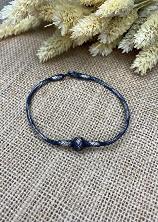 Gümüş Kazaziye Tek Top Detaylı Oksitli Gümüş Renk Bileklik