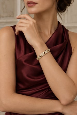 Baklava Motifli Altın Renk Krem ve Acı Kahve Cam Boncuk VIP Model Özel Seri  Bileklik