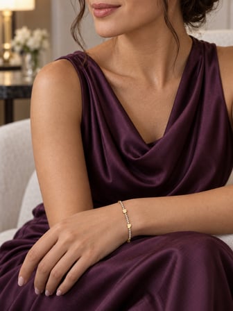 316L Paslanmaz Çelik Kadın 14K Altın Rengi Üç Kalp Detaylı Taşlı Zarif Bileklik