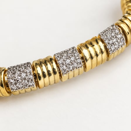 XP Özel Seri | Altın Ritmi Taşlı Dikdörtgen Detaylı Gold Renk Kadın Bileklik - 19 cm