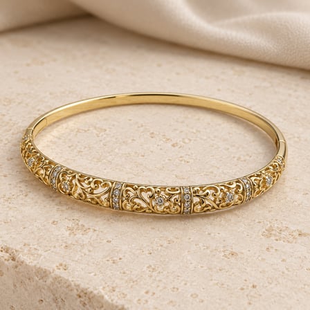 XP Aşkın Danteli 14K Altın Renginde Kalp Motifli Taşlı Ajur Kadın Kelepçe Bileklik - 16,5 - 18 cm (60)