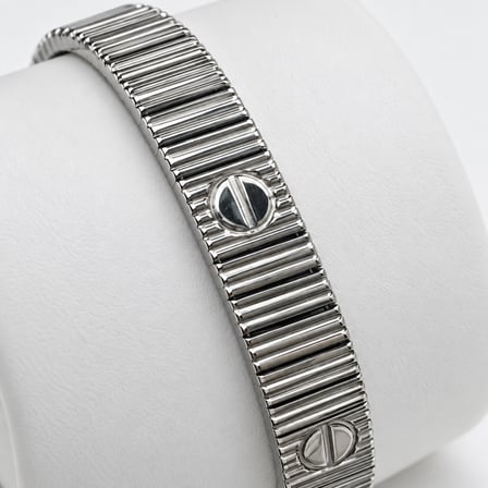 Silver Rhythm – 316L Paslanmaz Çelik Gümüş Renk Çizgili Dokulu Esnek Lastikli Kadın Bileklik - 15 - 16,5 cm (57)
