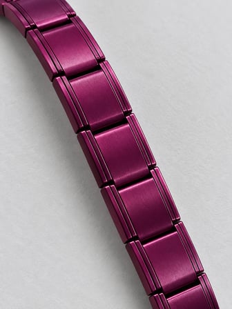 Violet Pulse Metalik Mor Dikdörtgen Baklalı Kadın Bileklik - 18 cm