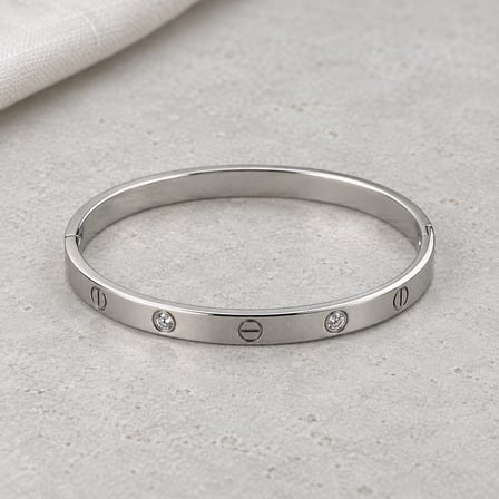 Dora’s Shine Silver Aura Paslanmaz Çelik Gümüş Renk Taşlı Vida Motifli Kadın Kelepçe Bileklik - 60 numara 17,5 - 19 cm