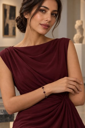 Dora’s Shine Burgundy Charm Bordo Beş Yoncalı Paslanmaz Çelik Gümüş Renk Ayarlanabilir Kadın Bileklik