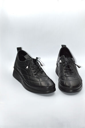 Kadın Siyah Hakiki Deri Akıllı Bağcıklu Günlük Ayakkabı