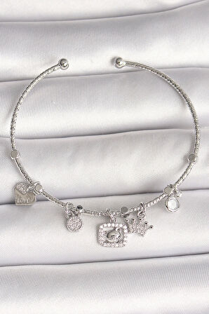 Pirinç Gümüş Renk Sallantı Zirkon Taşlı Ayıcık Figür Taç Detay Charm Kadın Bileklik