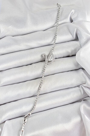 Pirinç Gümüş Renk Zirkon Taşlı Kuğu Model Kadın Bileklik