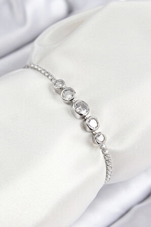 Pirinç Zirkon Taşlı Sıralı Daire Model Gümüş Renk Asansörlü Kadın Bileklik