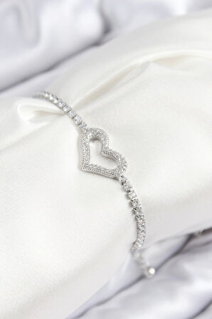 Pirinç Zirkon Taşlı Kalp Model Gümüş Renk Asansörlü Kadın Bileklik