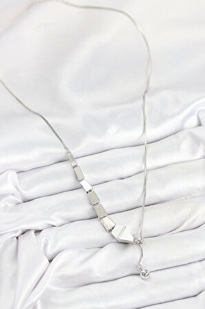 Pirinç Yılan Model Gümüş Renk Asansörlü Kadın Kolye