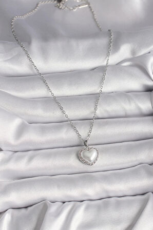 316L Çelik Gümüş Renk Zincir 3D İnci Kalp Model Kadın Kolye