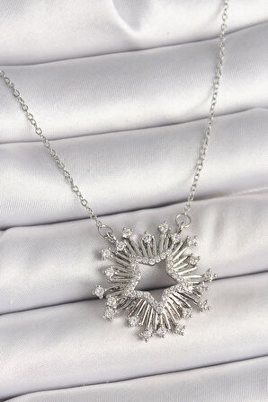 316L Çelik Gümüş Renk Zirkon Taşlı Yıldız Model Kadın Kolye