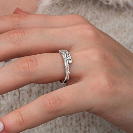 Gümüş Baget Taşlı Yarımtur Kadın Yüzük