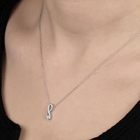 Swarovski Taşlı Gümüş Sonsuzluk Kadın Kolye