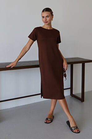 Balenbi Kadın Modal Kumaş Yarım Kol Yırtmaçlı Diz Altı Elbise 1100