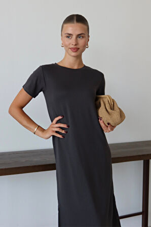 Balenbi Kadın Modal Kumaş Yarım Kol Yırtmaçlı Diz Altı Elbise 1100