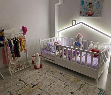 Baby Kinder Wh. Back Roofed Doğal Ahşap Yatak Montessori Bebek ve Çocuk Karyolası