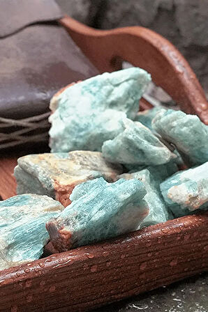 Sertifikalı Ham Işlenmemiş Doğal Akuamarin Taşı Kütle (4-5 Cm)