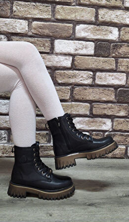 İçi Kürklü Kaydırmaz Kauçuk Taban Suya ve Soğuğa Dayanıklı Bağcıklı ve Fermuarlı Bot