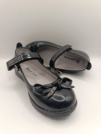 Kız Çocuk Rugan Kaydırmaz Taban Bıyık Babet