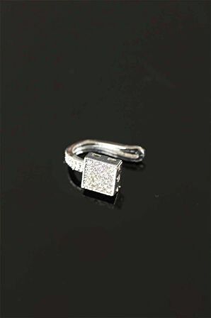 Taşlı Silver Renk Metal Geçirmeli Kıkırdak Küpe