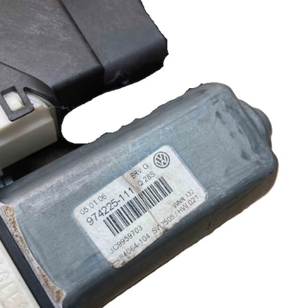 Vw Passat B6 Sol Arka Cam Motoru Orijinal Çıkma 3C9959703