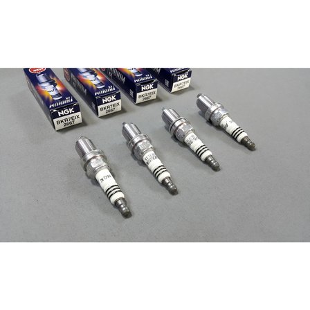 4 x Bmw 3 Serisi E30 316I 318I Iridium Ix Buji Takımı BKR7EİX Ngk