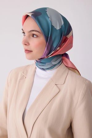 Belli Nostalji Serisi Twill İ̇Pek Desenli Eşarp 4306D