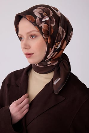 Belli Nostalji Serisi Twill İpek Desenli Eşarp 4330D