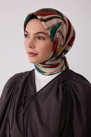 Belli Çiçek Desenli %100 Twill İpek Eşarp 4410D