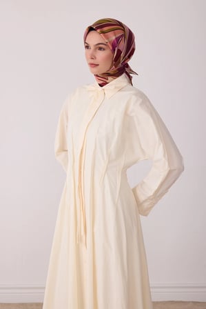 Belli Çiçek Desenli %100 Twill İpek Eşarp 4410D