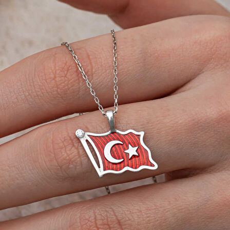 BlackCraft Gümüş Türk Bayrağı Kadın Kolye (BC-4795F1)