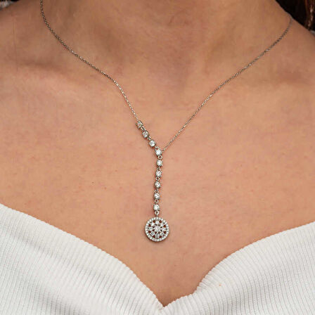 BlackCraft Gümüş Sıralı Zirkon Taşlı Çiçek Kadın Kolye (BC-77667E)