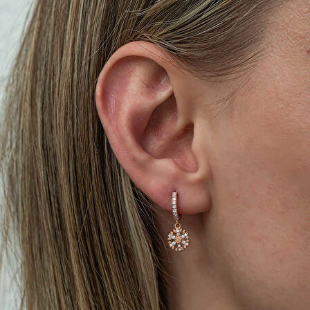 BlackCraft Gümüş Sallantılı Rose Kar Tanesi Kadın Küpe (BC-DF0AA2)