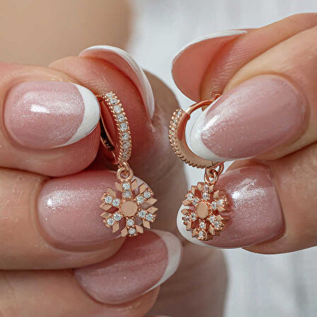 BlackCraft Gümüş Sallantılı Rose Kar Tanesi Kadın Küpe (BC-DF0AA2)